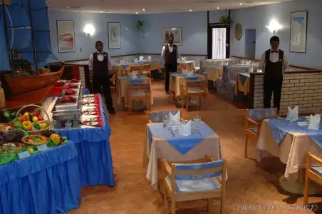 Tulip Inn Downtown Muscat - 22