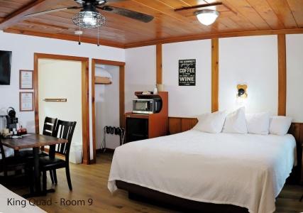 Park Motel and Cabins - 228