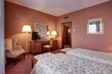 Borgo Palace - 25
