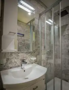 Central Park Residence Guest House - 29