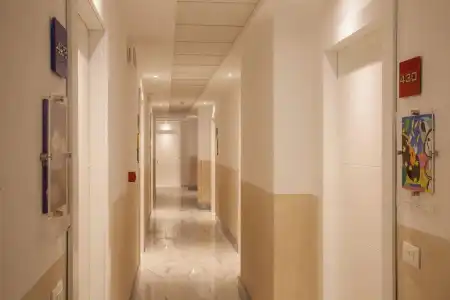 Floris - 24