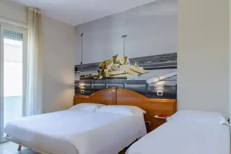 B&B - 49