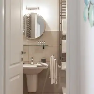 Vis a Vis Apartments - 41