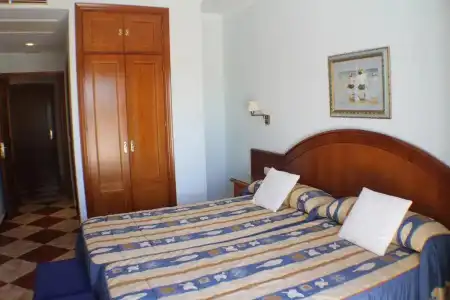Hostal Cabo Roche - 4