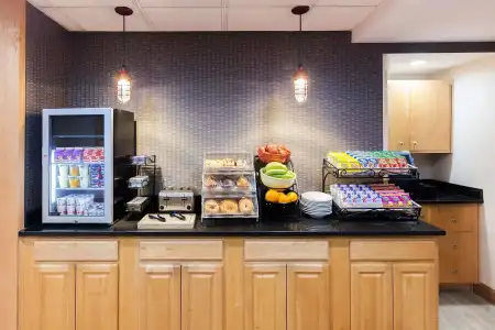 Four Points by Sheraton Charlotte - Pineville - 12