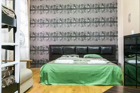 Metekhi Eight - 5