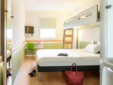ibis budget Hyères Centre Ville - 33