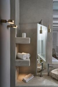 Petri Suites Santorini - 81