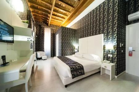 Relais Trevi 95 Boutique - 82
