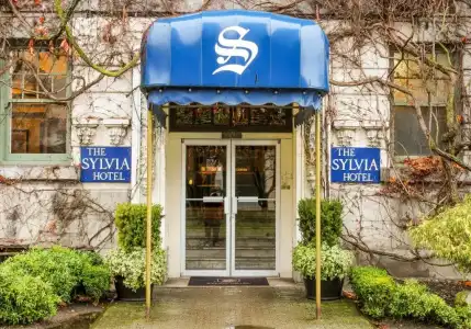 Sylvia - 37