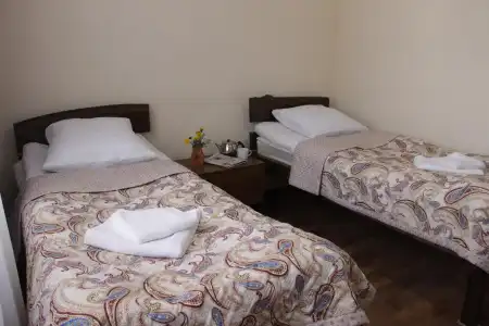 Snow Leopard Hostel - 17