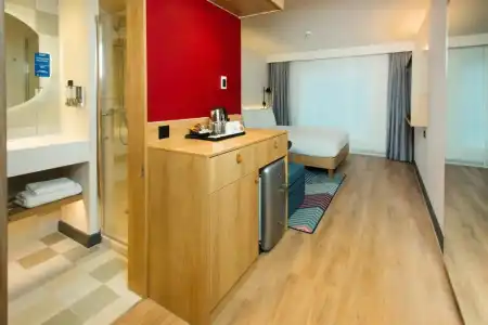 Hampton by Hilton London Park Royal - 51