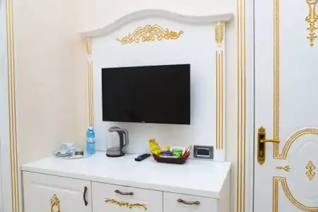White Boutique Nizami - 8