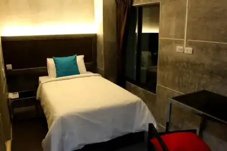 Bangkok 68 - 22