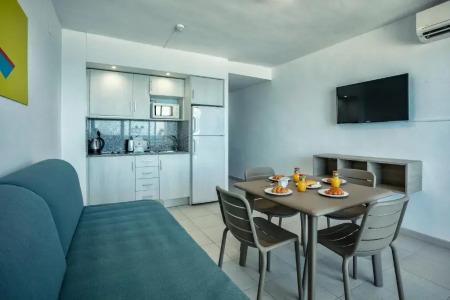 Pins Platja Apartments - 90