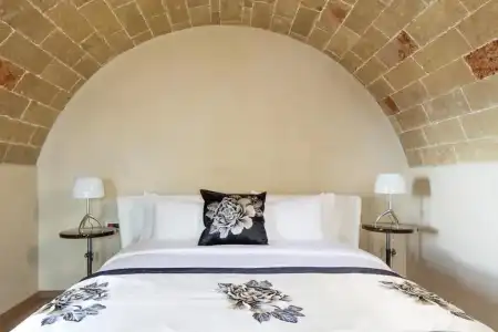 Moni Emvasis Luxury Suites - 50