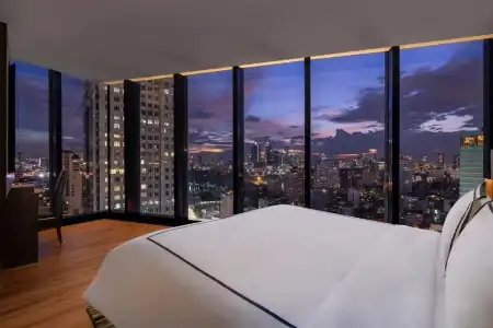 Montraj Continent Sukhumvit Bangkok - 63