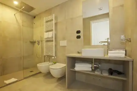 Al Campanile - Luxury Suites & Apartments - 9