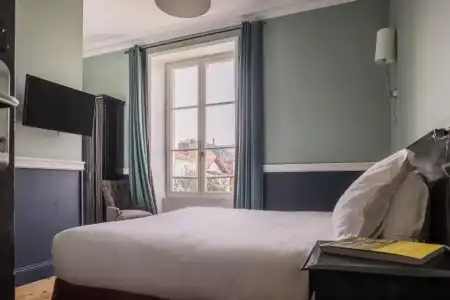 Hôtel St-Julien - 111