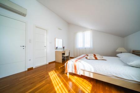 Apartment 3 Beaches With Free Parking - 36