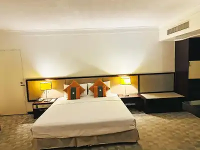 Lanna Palace 2004 - 5