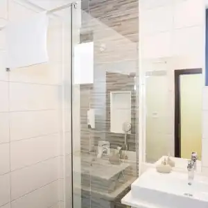 ApartKasmi - 6