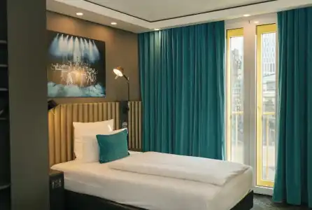 Motel One Berlin Ku'Damm - 40