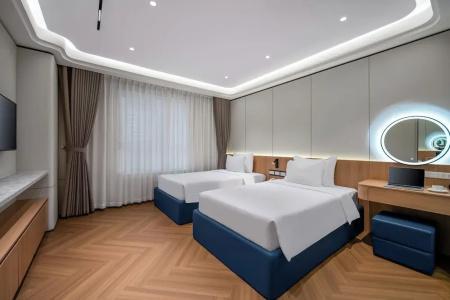 BlueSun Danang Beach - 115