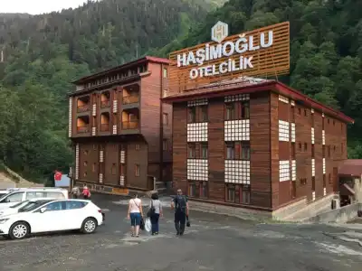 Ayder Hasimoglu - 19