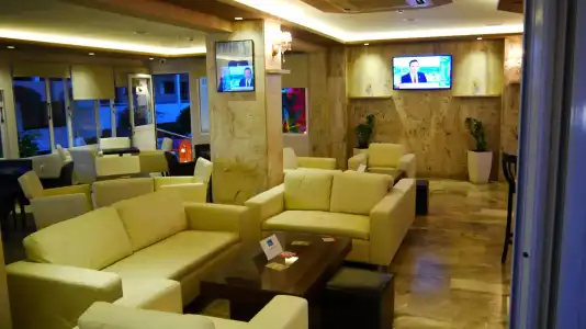Agrelli & Suites - 2