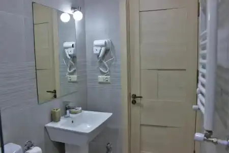 Sunshine Kazbegi - 18