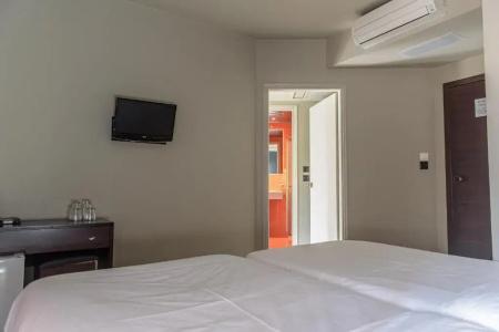 Hotel - 42