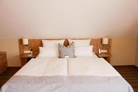 & Restaurant Zum Reussenstein - 57