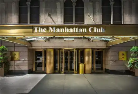 The Manhattan Club - 31