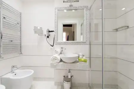 Domus Spagna Frattina Prestige Suite - 8