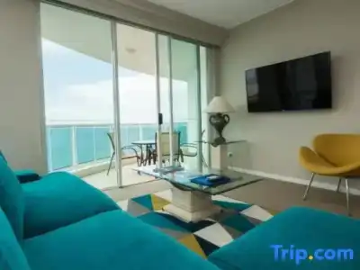 Pacific Views Resort - 221