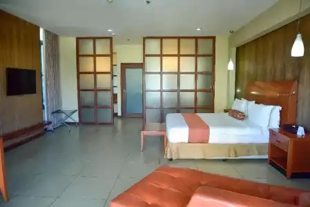 Harbour View Suites - 162
