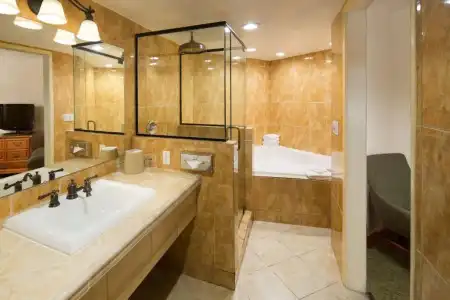 Best Western Seven Seas - 77