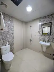 Era Apartment Lac Long Quan - 40