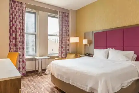 Hampton Inn Majestic Chicago Theatre District - 90