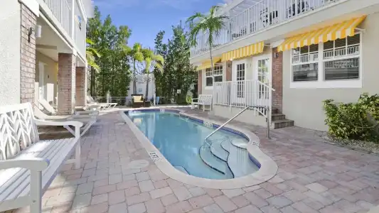 Coconut Inn - 85