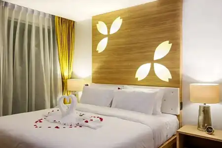 Clarian Beach Patong - 80