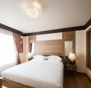 Peak Nimman Prestige - 31