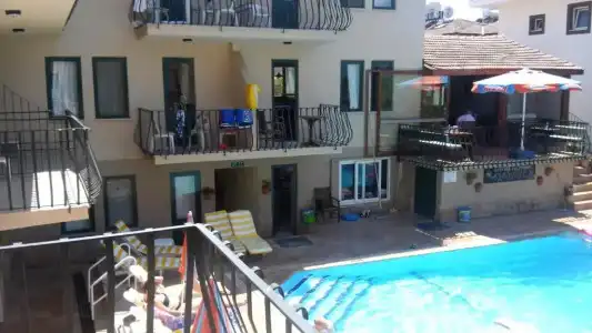 Poppy Apartments - 41