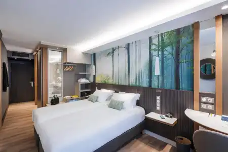 voco Strasbourg Centre The Garden by IHG - 2