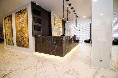 Best Western Plus Premium Inn - 17