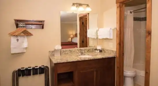 The Maxwell Inn - 9