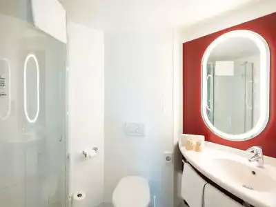 ibis Lausanne Centre - 57