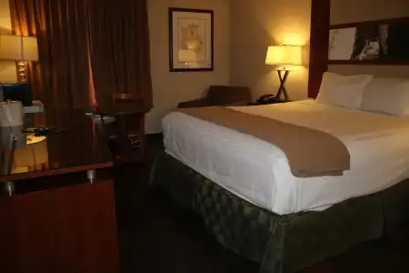 Sunrise Inn - 83