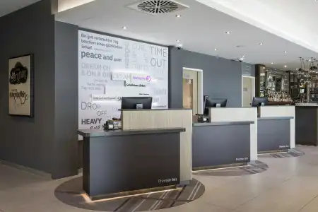 Premier Inn Freiburg City Süd - 22